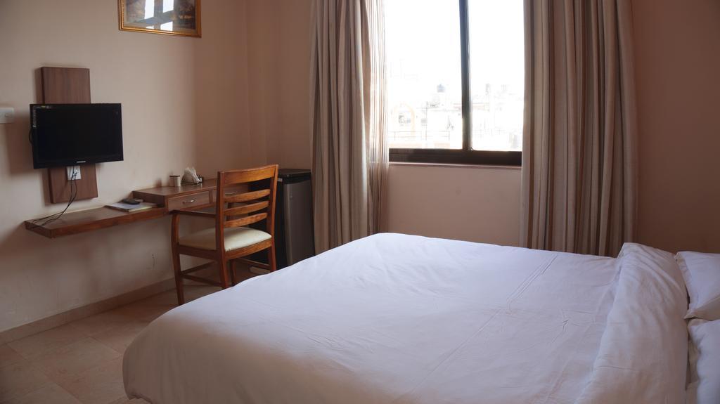 Aryal International Hotel Kathmandu Zimmer foto