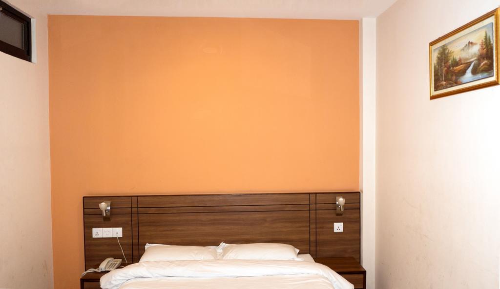 Aryal International Hotel Kathmandu Exterior foto