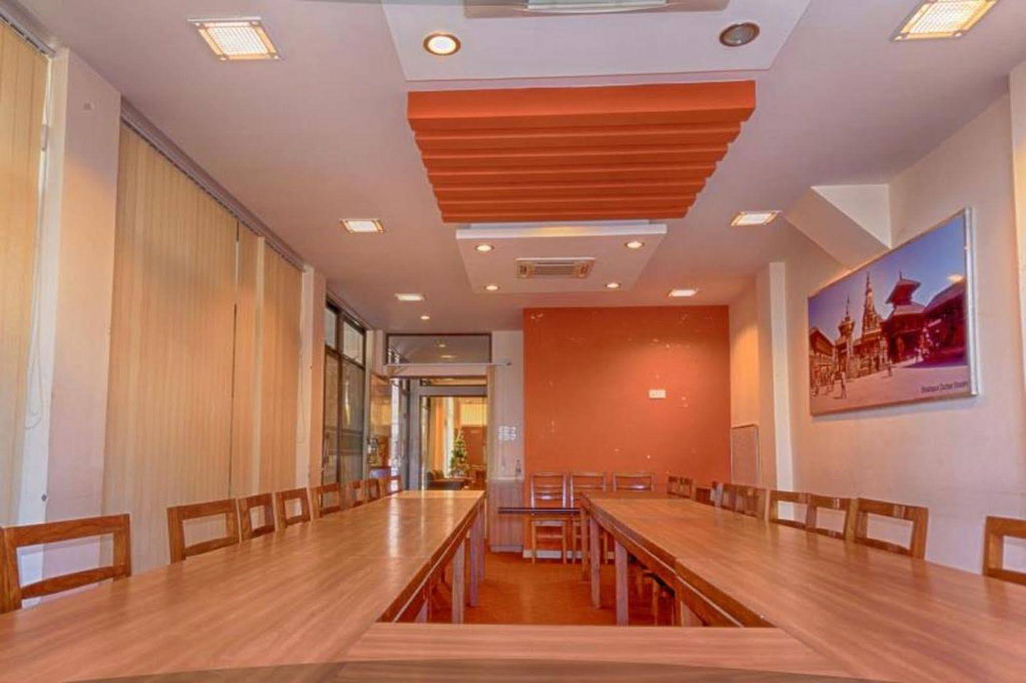 Aryal International Hotel Kathmandu Exterior foto